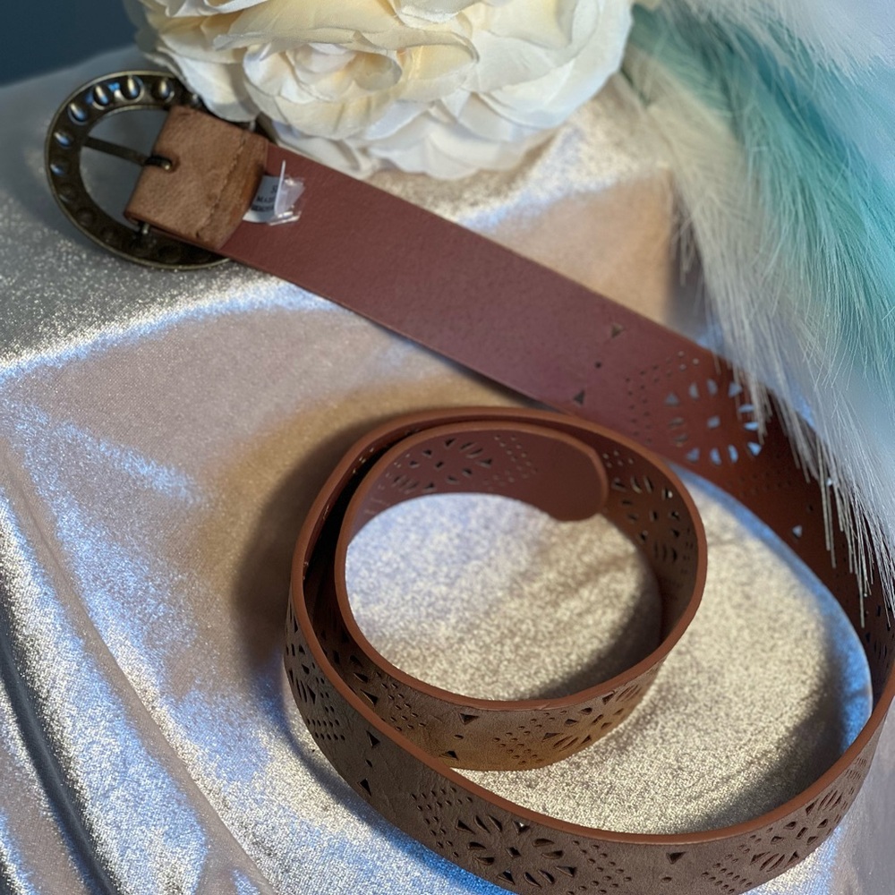Chic Tan Perforated Belt with Rhinestones on Buckle - Picture 6 of 16